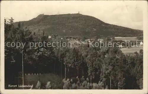 Lueckendorf Luftkurort mit Blick zum Hochwald Zittauer Gebirge Kat. Kurort Oybin