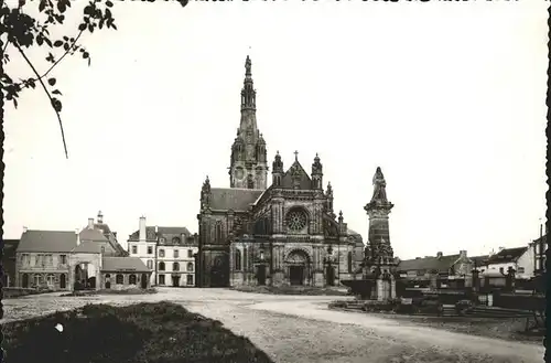 Sainte Anne d Auray Fontaine miraculeuse et la Basilique Kat. Sainte Anne d Auray