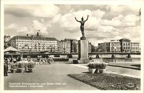 Stockholm Stroemparterren med Grand Hotel och Nationalmuseum i bakgrunden Kat. Stockholm