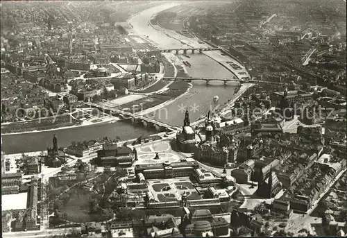 Dresden Neustadt und Altstadt Fliegeraufnahme Kat. Dresden Elbe