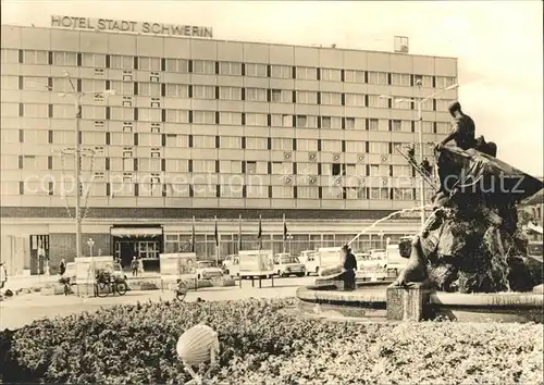 Schwerin Mecklenburg Hotel Stadt Schwerin Brunnen Kat. Schwerin