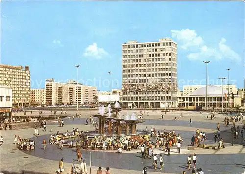 Berlin Alexanderplatz Brunnen Haus des Lehrers Hauptstadt der DDR Kat. Berlin