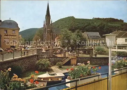 Gemuend Eifel Zusammenfluss von Olef und Urft Bruecke Kirche Cafe Kat. Schleiden