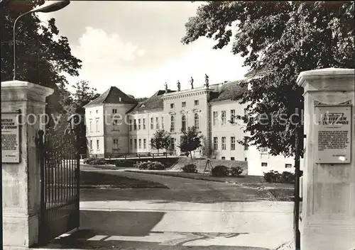 Rheinsberg Eingang zum Schloss Sanatorium Helmut Lehmann Kat. Rheinsberg