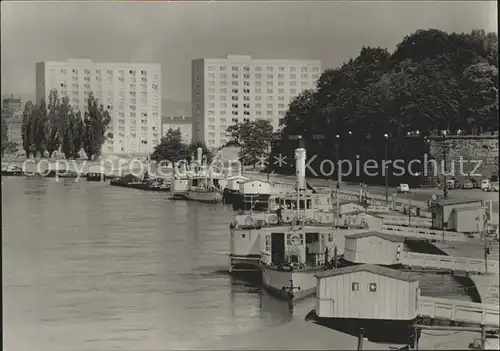 Dresden Elbpartie mit Hochhaeusern Kat. Dresden Elbe