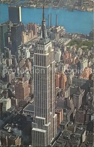 New York City Fliegeraufnahme Empire State Building  / New York /