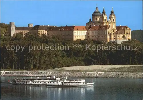 Melk Donau Stift mit der "Stadt Passau" der DDSG Donau Schiffahrtsgesellschaft Kat. Melk Wachau