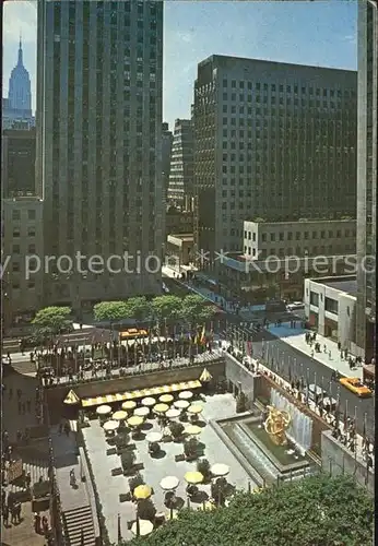 New York City Plaza Rockefeller Center  / New York /