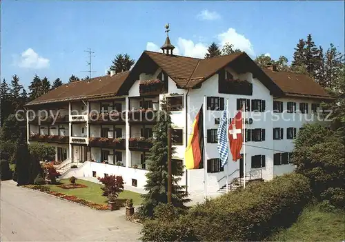 Bad Woerishofen Kurhotel Marienbad am Eichwald Flaggen Kat. Bad Woerishofen
