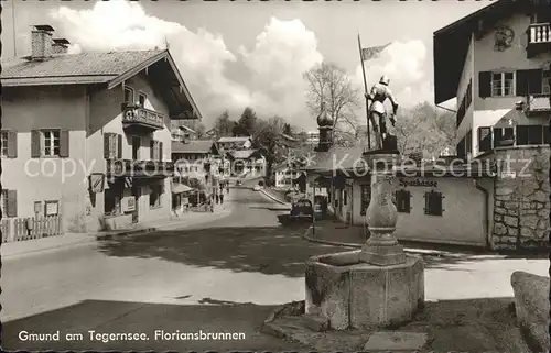 Gmund Tegernsee Floriansbrunnen Dorfpartie Kat. Gmund a.Tegernsee