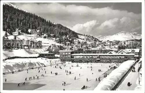 Davos GR mit Eisbahn und Raetikonkette Kat. Davos