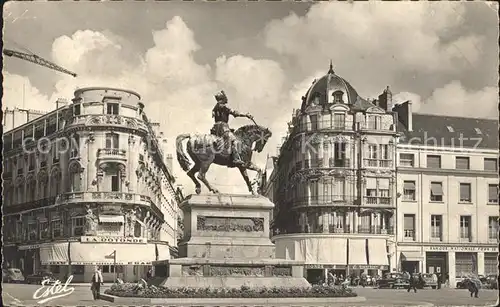 Orleans Loiret Place du Martroi Statue Jeanne Arc Kat. Orleans