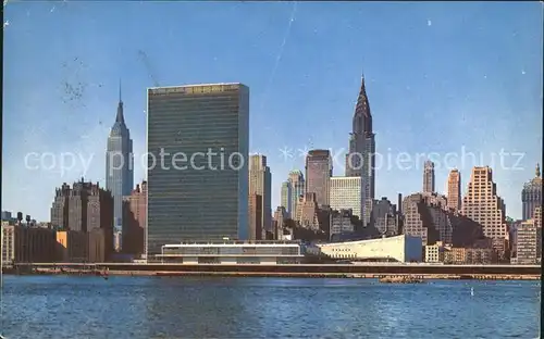 Manhattan New York Skyline from across the East River Kat. Manhattan