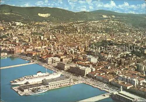 Trieste Fliegeraufnahme Hafenpartie Kat. Trieste