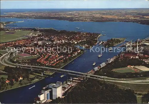 Kiel Nord Ostsee Kanal Holtenauer Schleuse Hochbruecken Kat. Kiel