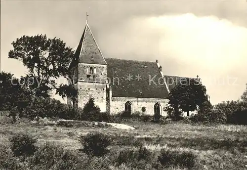 Bobbin Ruegen Feldsteinkirche um 1400 mit Backsteinturm um 1500 Serie Dorfkirchen auf Ruegen Kat. Bergen