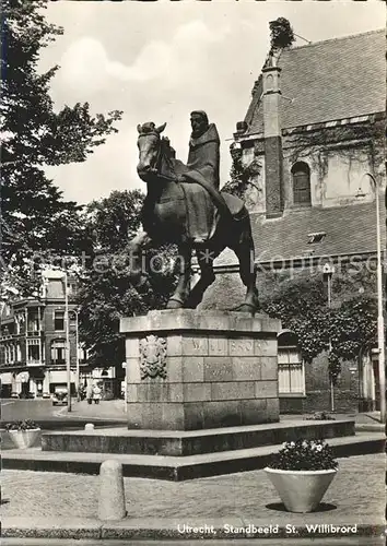 Utrecht Standbeeld St. Willibrord Kat. Utrecht