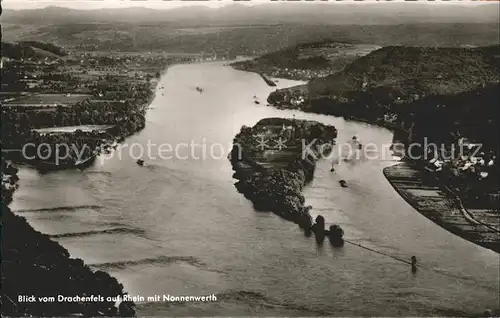 Koenigswinter Blick vom Drachenfels mit Nonnenwerth / Koenigswinter /Rhein-Sieg-Kreis LKR