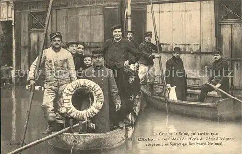 Clichy Les Soldars de l'Ecole du Genie d'Avignon cooperant au Sauvetage Boulevard National / Clichy /Arrond. de Nanterre