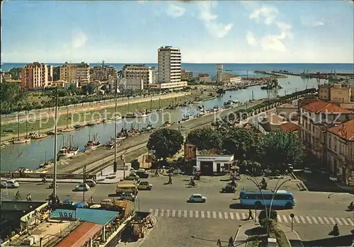 Pescara Kanal und Hafen / Pescara /