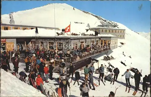 Weissfluhjoch Station Bergrestaurant und Eidgenoessisches Institut fuer Schnee  und Lawinenforschung Kat. Weissfluhjoch