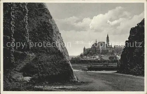 Meissen Elbe Sachsen Felsentor an der Knoppe mit  Albrechtsburg Kat. Meissen