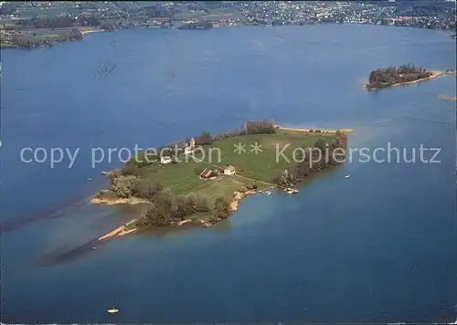 Ufenau Fliegeraufnahme mit Luetzelau Inseln im Zuerichsee Kat. Pfaeffikon SZ