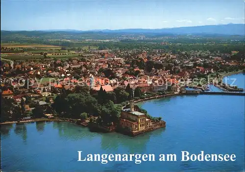 Langenargen Bodensee mit Schloss Montfort Fliegeraufnahme Kat. Langenargen