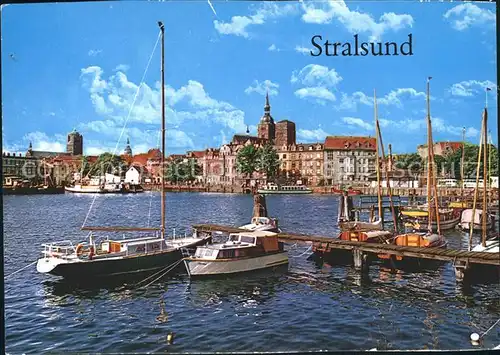 Stralsund Mecklenburg Vorpommern Blick auf den Hafen Segelboot Kat. Stralsund