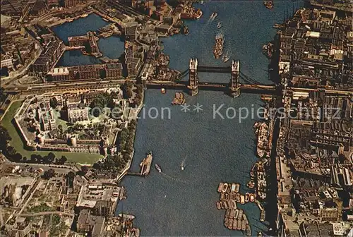London Tower of London and Tower Bridge Air view Kat. City of London