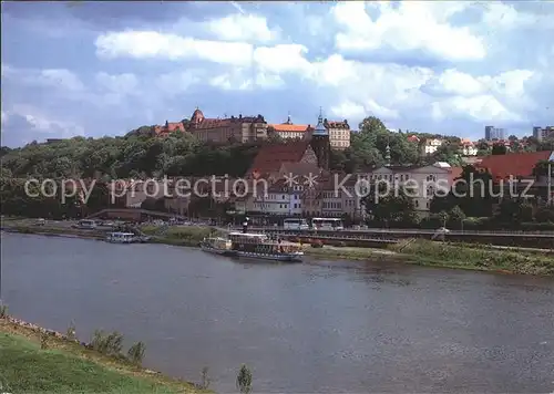 Pirna Blick ueber die Elbe zur historischen Altstadt Schloss Sonnenstein Kat. Pirna