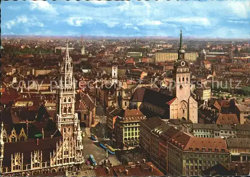 Muenchen Blick von der Frauenkirche Rathaus St. Peter Kat. Muenchen