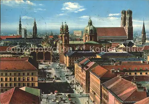 Muenchen Ludwigstrasse mit Blick auf Zentrum Rathaus Frauenkirche Kat. Muenchen