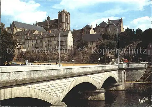 Le Mans Sarthe Le pont Yssoir sur la Sarthe et au fond la cathedrale Saint Julien Kat. Le Mans