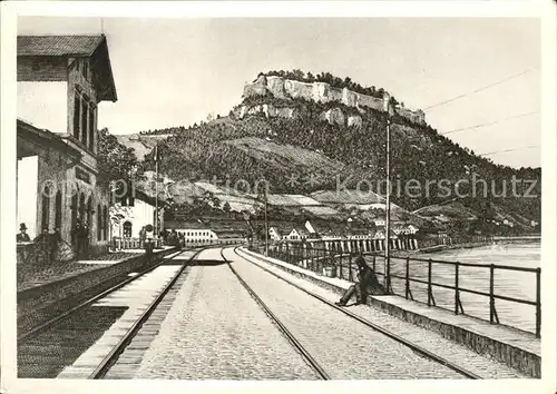 Koenigstein Saechsische Schweiz Bahnhof mit Schloss Radierung Kat. Koenigstein Saechsische Schweiz