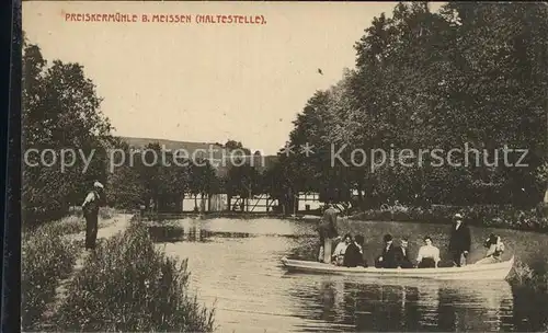 Preiskermuehle Uferpartie am Wasser Boot Kat. Neustadt Sachsen