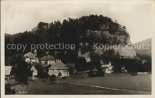 Oybin Ortsansicht mit Kirche Berg Oybin Zittauer Gebirge Kat. Kurort Oybin