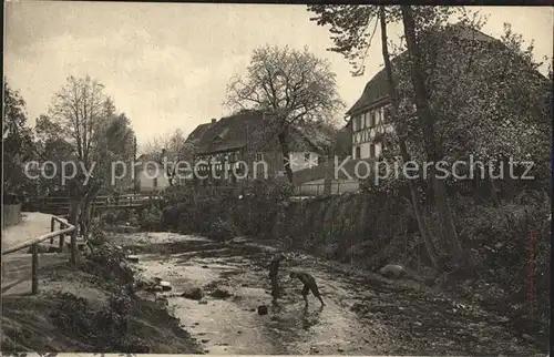 Reichenau Hartmannsdorf Reichenau Dorfpartie am Bach Serie Saechsische Heimatschutz Postkarten Kat. Hartmannsdorf Reichenau