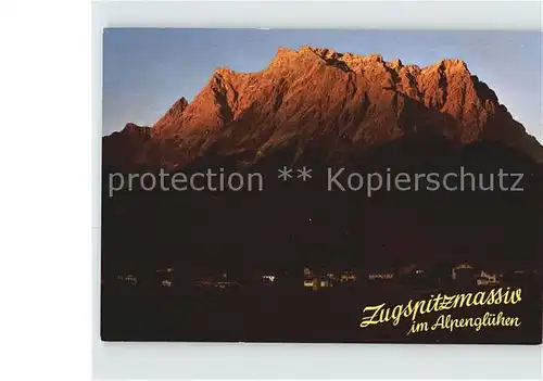 Ehrwald Tirol Zugspitzmassiv im Alpengluehen / Ehrwald /
