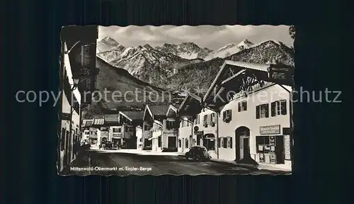 Mittenwald Bayern Obermarkt mit Tiroler Berge Kat. Mittenwald