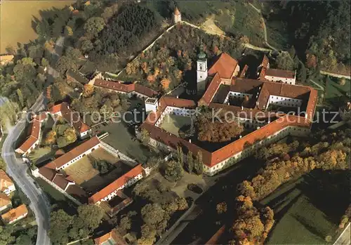 Heiligenkreuz Niederoesterreich Stiftsanlage Zisterzienserkloster  Kat. Heiligenkreuz