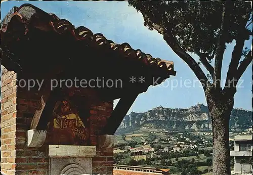 San Marino Repubblica Monte Titano e Fontana con l effigie del Santo