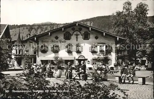 Oberammergau Dorfplatz mit Hotel Alte Post Kat. Oberammergau