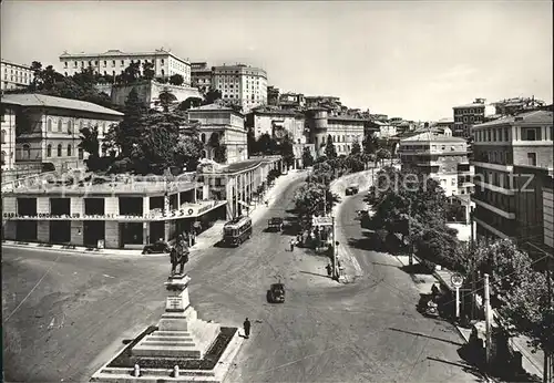 Perugia Umbria Place des Chasseurs des Alpes / Perugia /