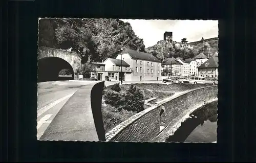 Esch-sur-Sure Esch-sur-Sure Tunnel Ruine du Chateau x / Esch-sur-Sure /Diekirch