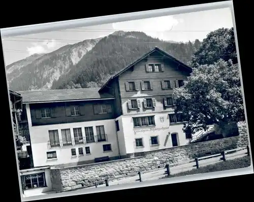 Klosters GR Klosters Ferienheim Schweizerhaus x / Klosters /Bz. Praettigau-Davos