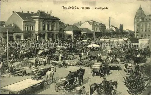 Cegled Nagykoeros Piaczter Marktplatz / Ungarn /
