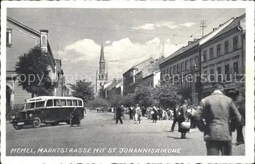 Memel Ostpreussen Marktstrasse mit Sankt Johanniskirche Autobus / Polen /