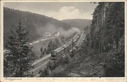 Klosterlausnitz Im Zeitzgrund mit Eisenbahnzug