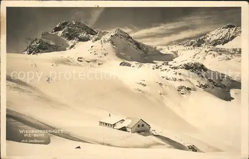 Wiesbadener Huette mit Piz Buin Berghuette Silvretta Kat. Partenen Montafon